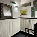 Lovely Center, Shared Bathroom