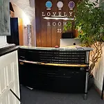 홈스테이 Lovely Center, Shared Bathroom 빌라흐