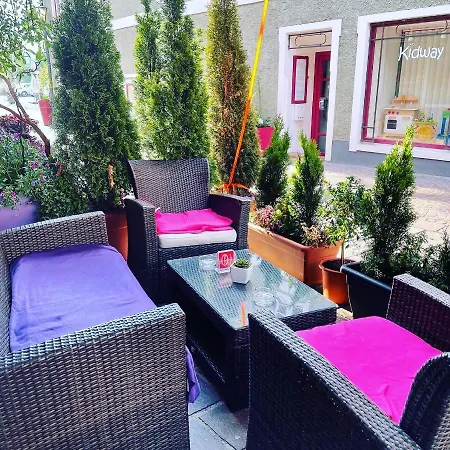 Lovely Center, Shared Bathroom Villach
