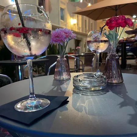 Lovely Center, Shared Bathroom