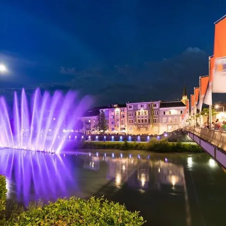Lovely Center, Shared Bathroom * Villach