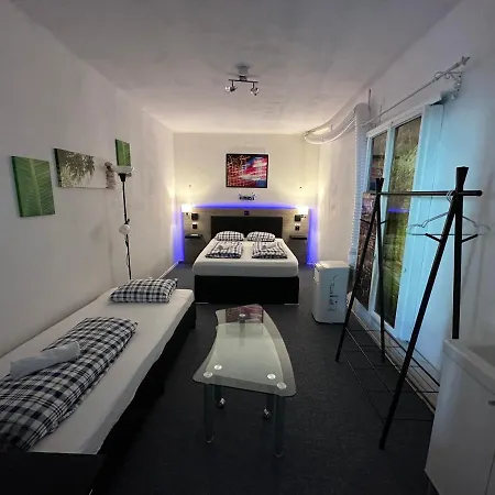 Lovely Rooms, Center, Shared Bathroom, Windows To Corridor Villach