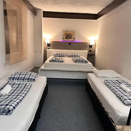 홈스테이 Lovely Center, Shared Bathroom 빌라흐