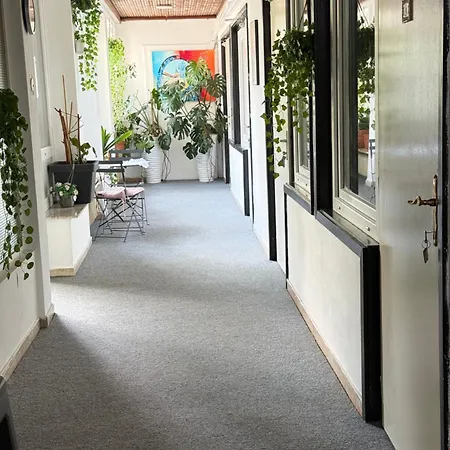 홈스테이 Lovely Center, Shared Bathroom 빌라흐