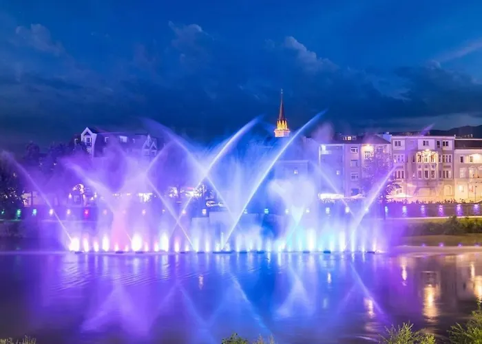 Lovely Center, Shared Bathroom *