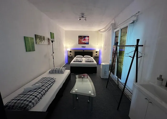 Lovely Center, Shared Bathroom Villach