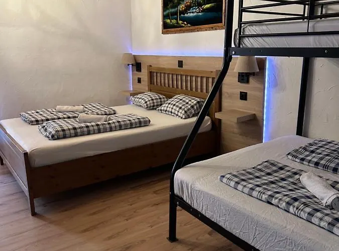 Kwatera prywatna Lovely Center, Shared Bathroom *