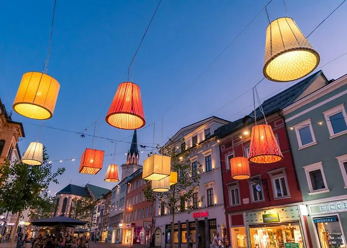 Lovely Center, Shared Bathroom *