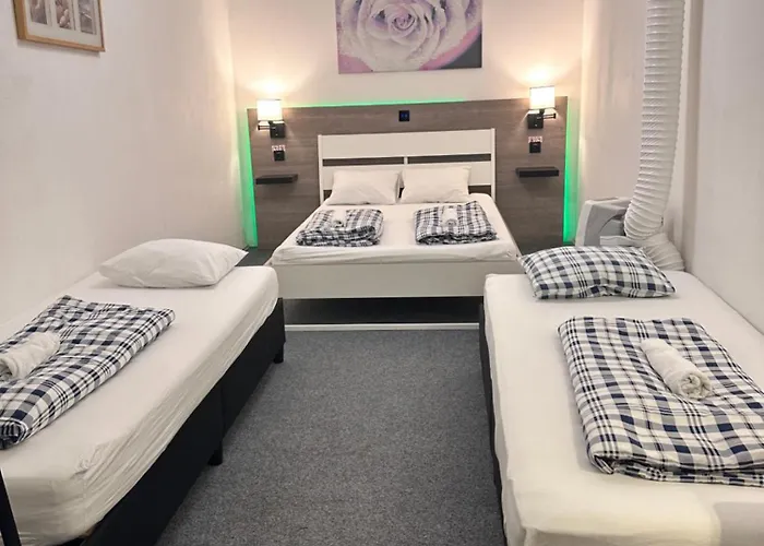 Lovely Center, Shared Bathroom * Villach