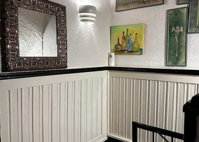 Lovely Center, Shared Bathroom