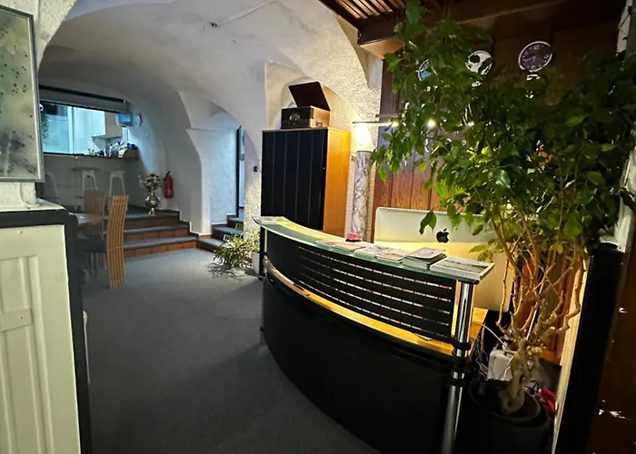 Lovely Center, Shared Bathroom * Villach