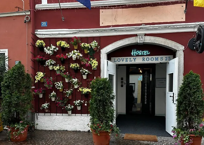 Lovely Center, Shared Bathroom